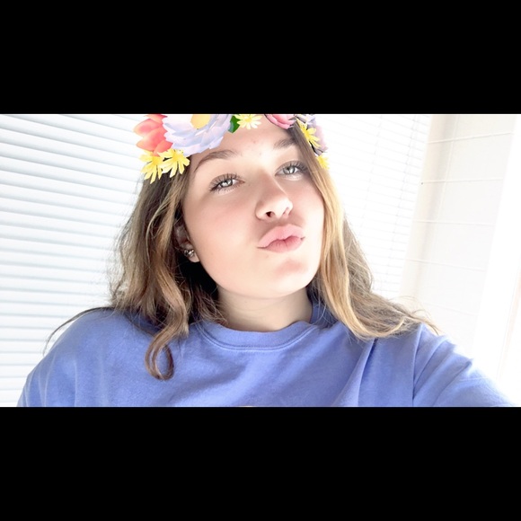 Meet your Posher, Madison - Picture 1 of 1